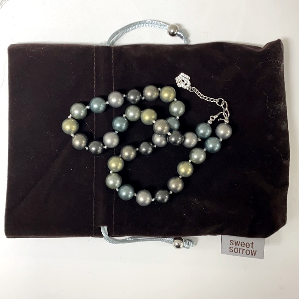 Pearl necklace